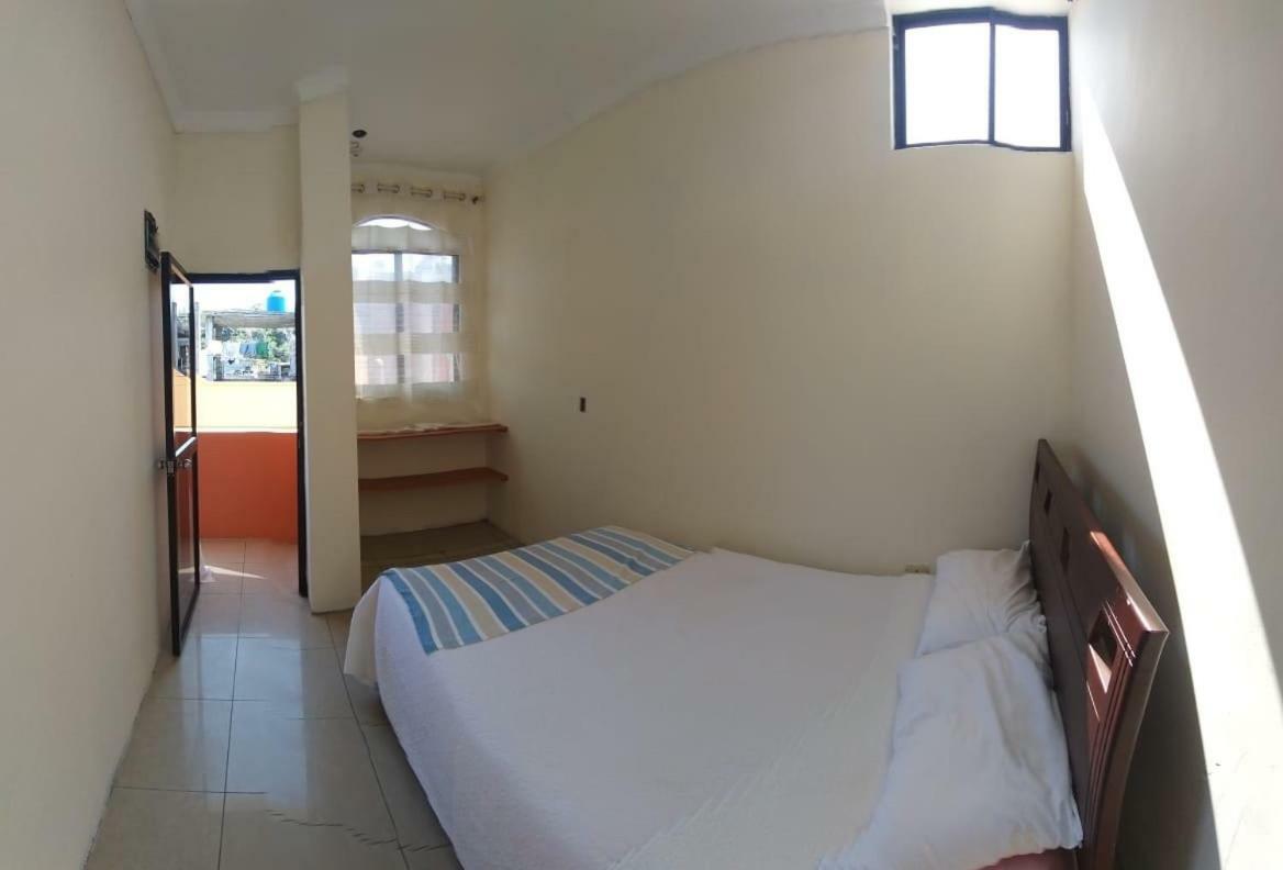 Hostal Duncan Пуэрто-Айора Экстерьер фото